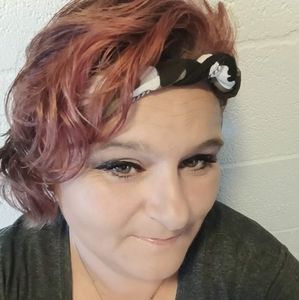 Meet your Posher, Annette